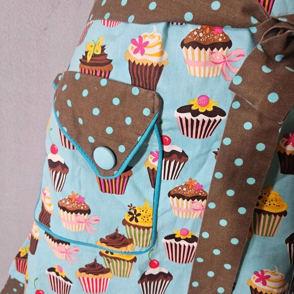 New Handmade by Hypmodic Vintage Cupcake Apron Coquette Twee Trad Cooking Love - Picture 4 of 6